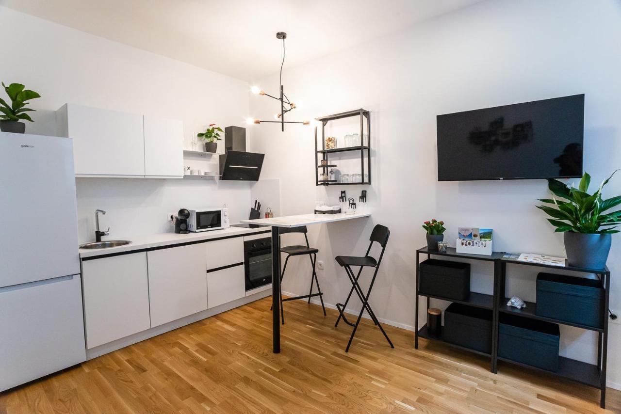 Loni'S Place Apartments Λιουμπλιάνα Εξωτερικό φωτογραφία