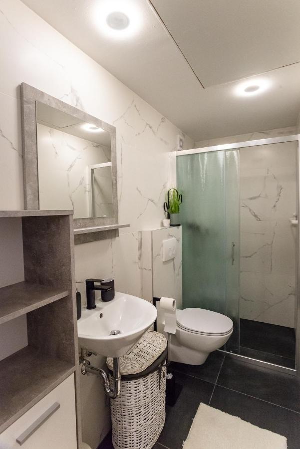 Loni'S Place Apartments Λιουμπλιάνα Εξωτερικό φωτογραφία